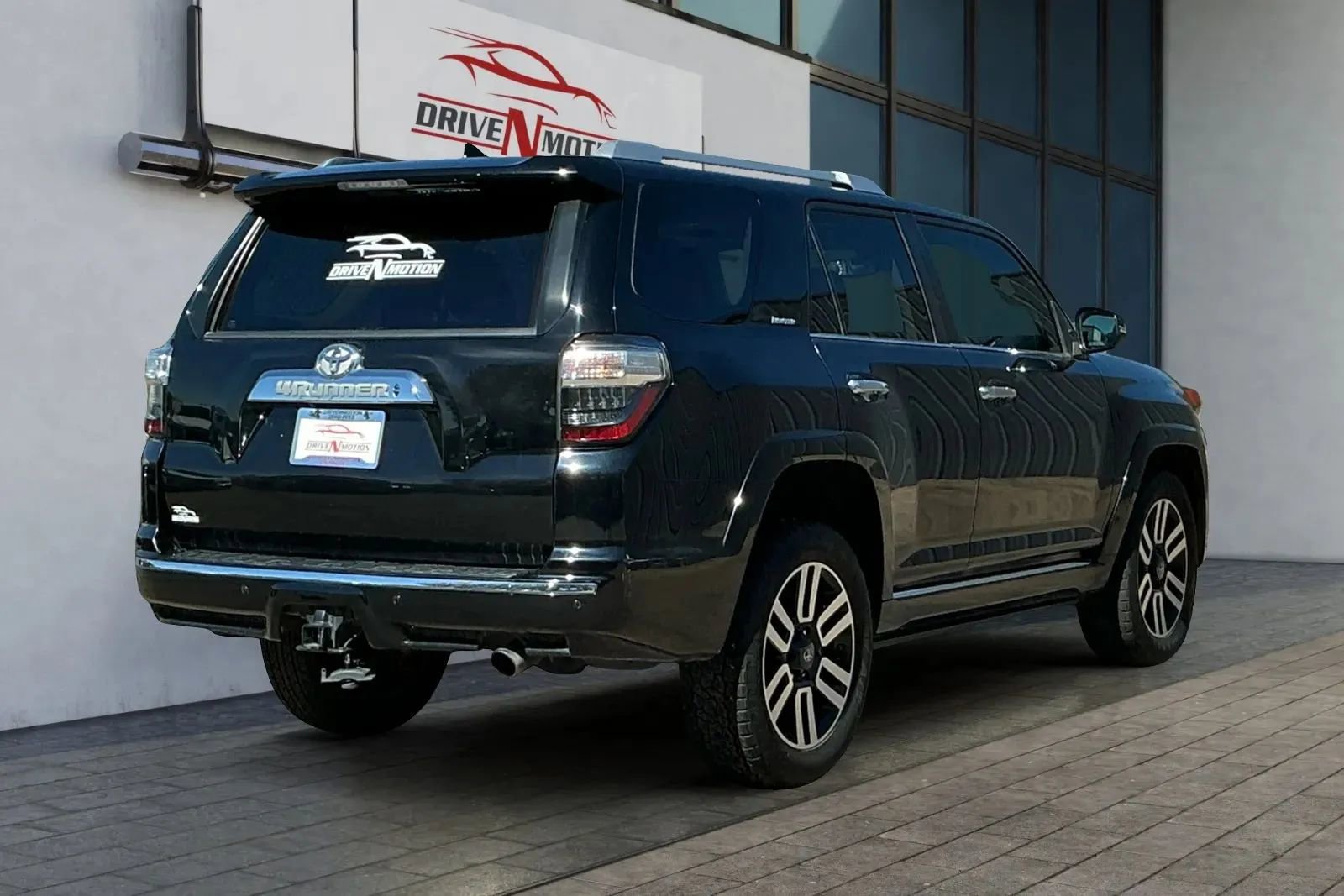 Used 2021 Toyota 4Runner Limited image 4