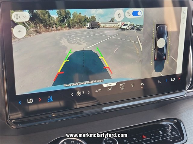 New 2025 Ford Expedition Platinum w/ Driver's Package image 17