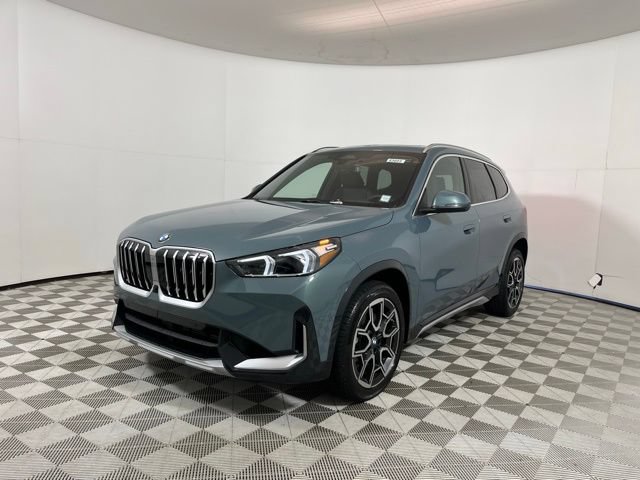 Used 2026 BMW X1 xDrive28i w/ Technology Package AWD/4WD image 3