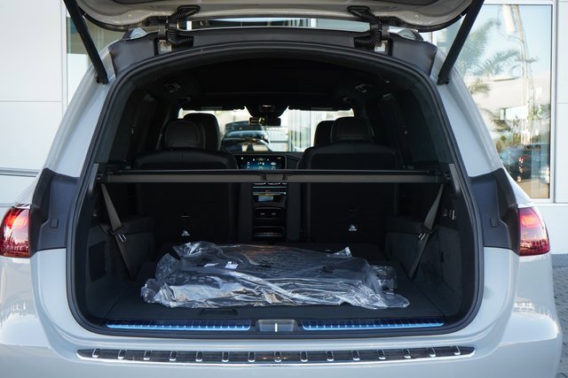 New 2026 Mercedes-Benz GLS 63 AMG 4MATIC image 8