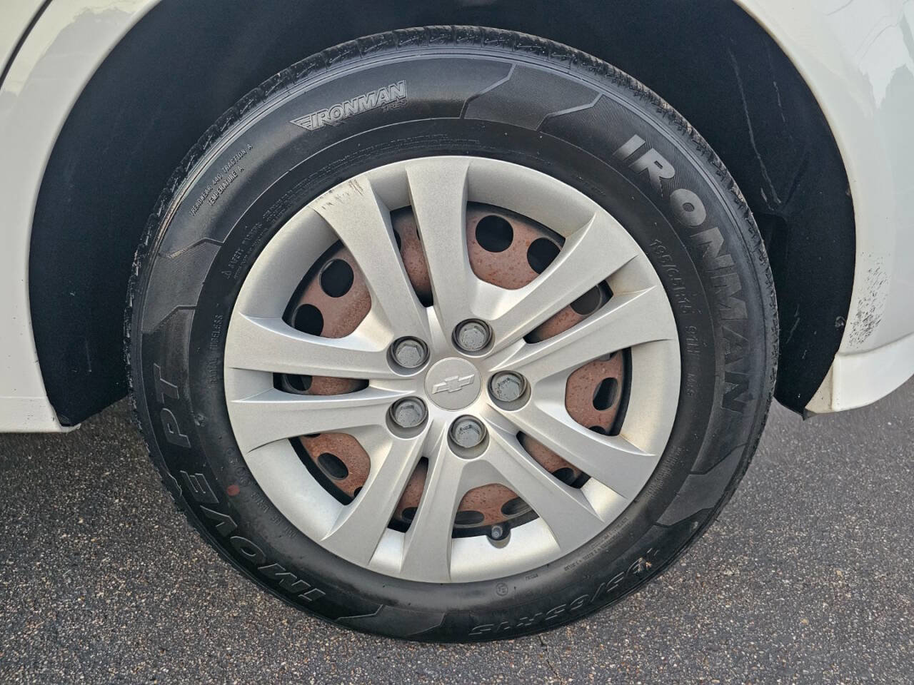 Used 2017 Chevrolet Sonic LT image 41