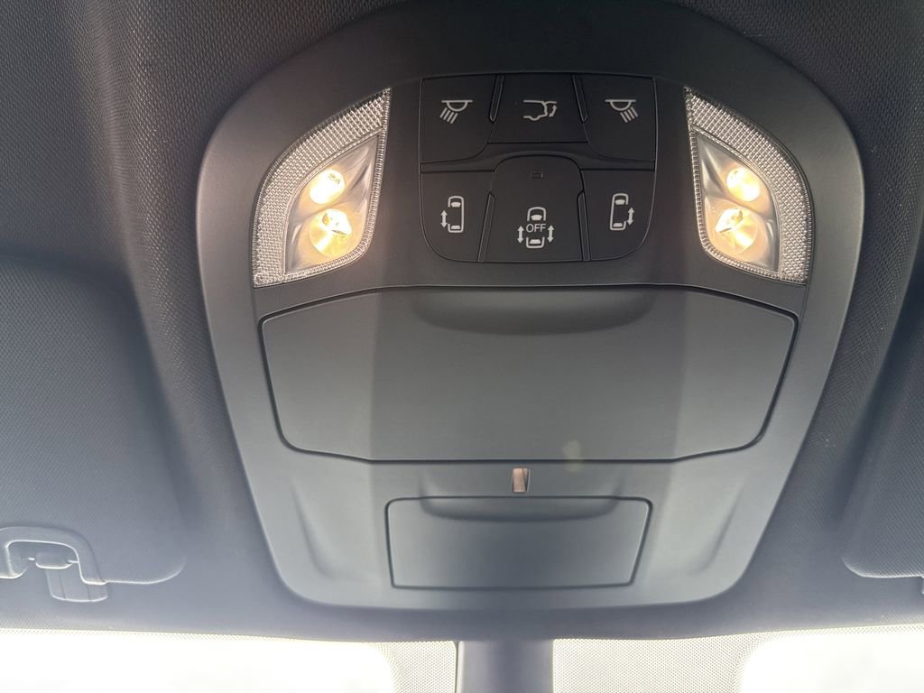 New 2026 Chrysler Pacifica Select image 27