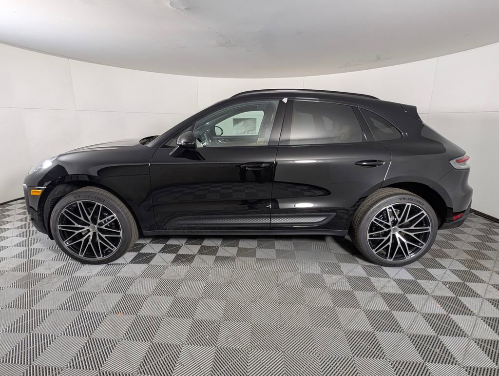 New 2026 Porsche Macan S image 2