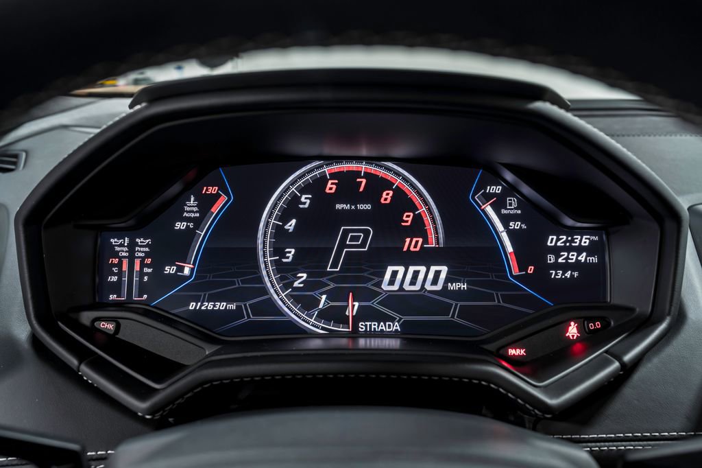 Used 2020 Lamborghini Huracan EVO RWD image 15