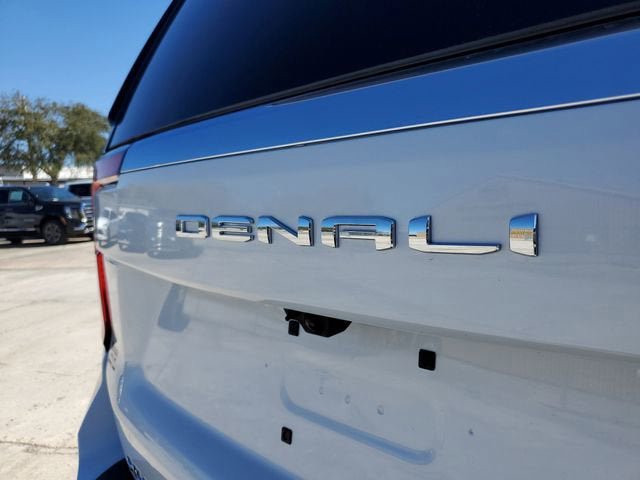 New 2026 GMC Yukon XL Denali w/ Sun & Power Step Package image 9
