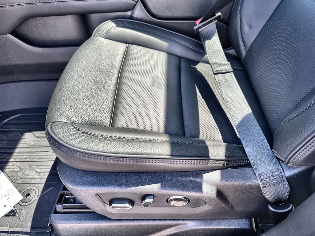 New 2026 GMC Yukon Denali image 25