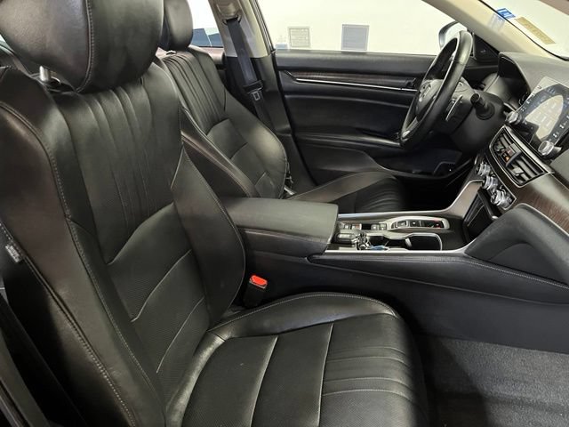 Used 2022 Honda Accord Touring image 12