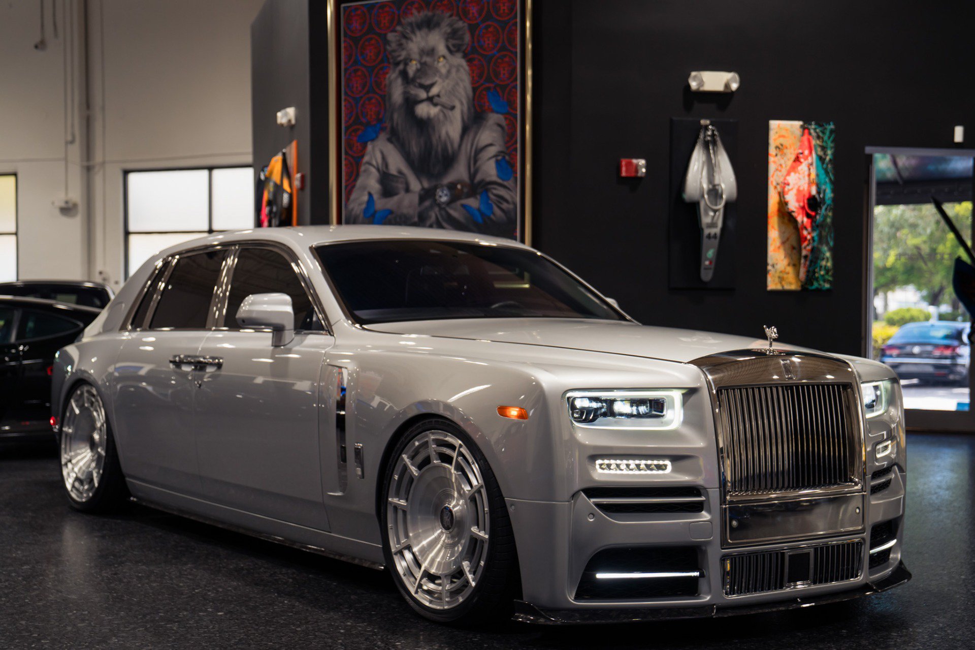 Used 2020 Rolls-Royce Phantom Sedan RWD image 7