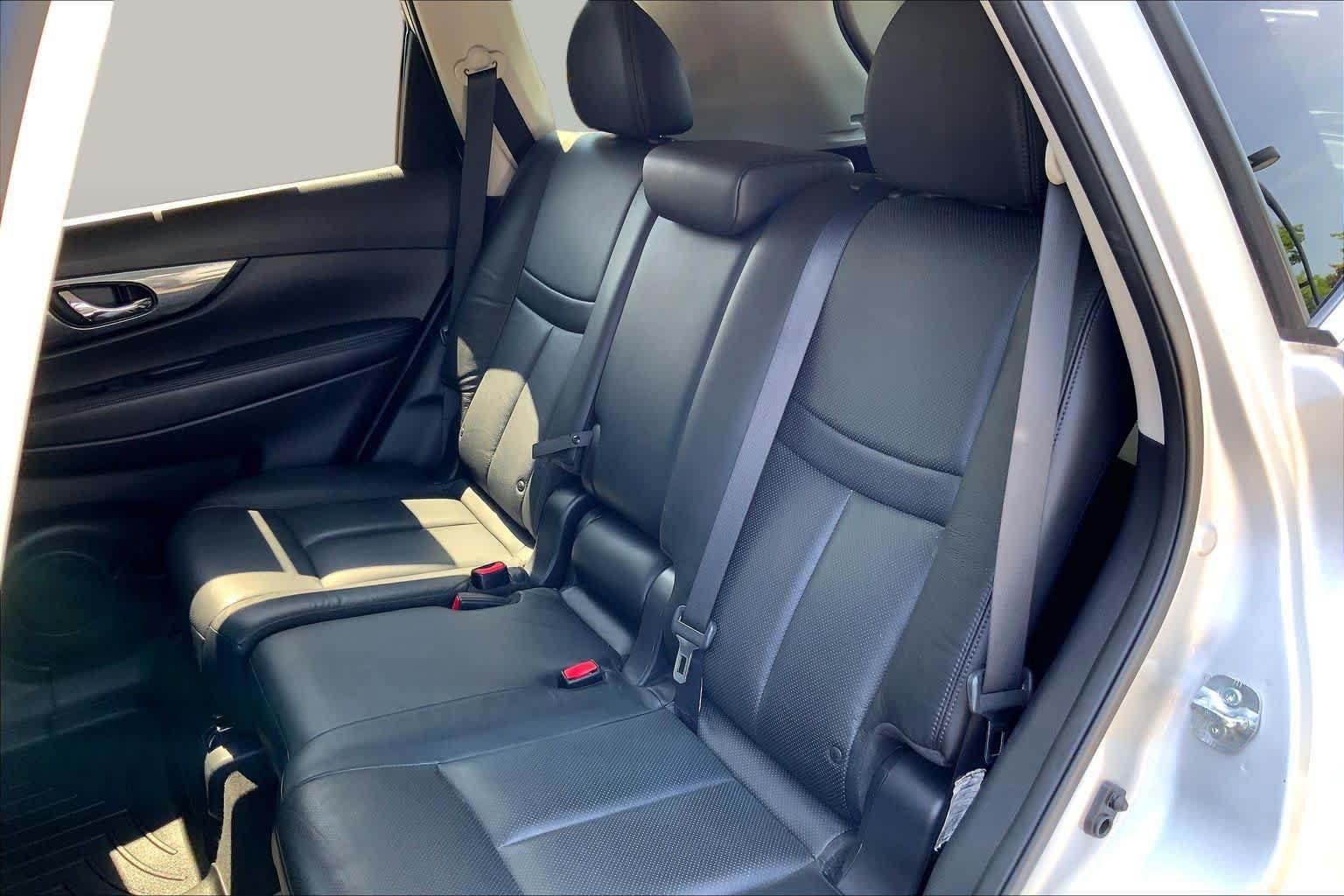 Used 2015 Nissan Rogue SL AWD/4WD image 21