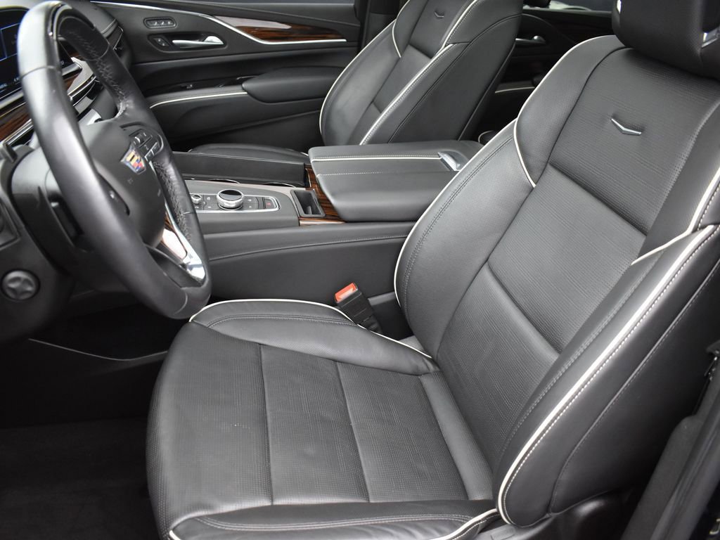 Used 2023 Cadillac Escalade ESV Premium Luxury w/ Performance Package image 13