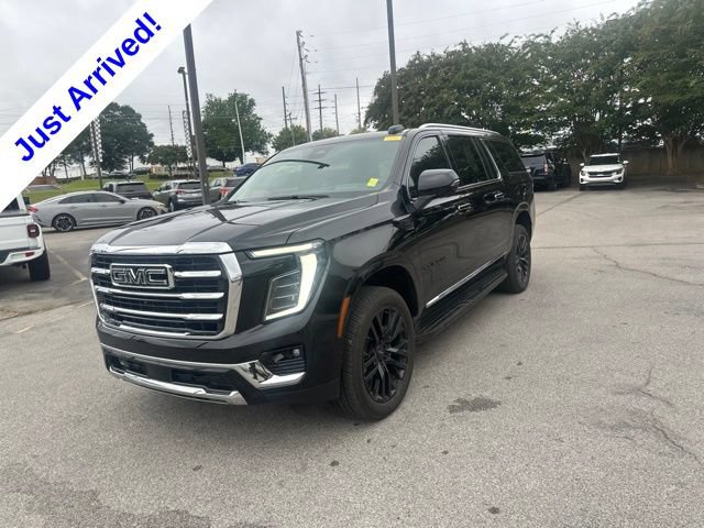 Used 2025 GMC Yukon XL Elevation w/ LPO, Yukon Black Package AWD/4WD image 8