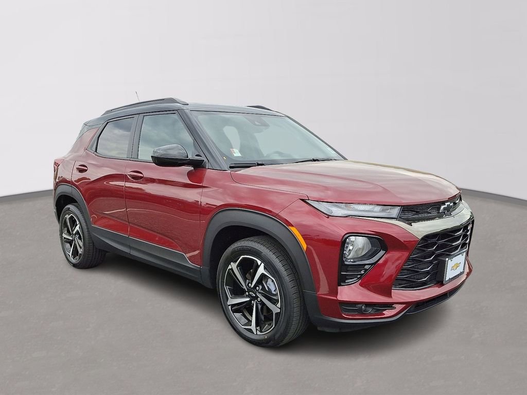 Certified 2023 Chevrolet TrailBlazer RS w/ Sun and Liftgate Package AWD/4WD image 3