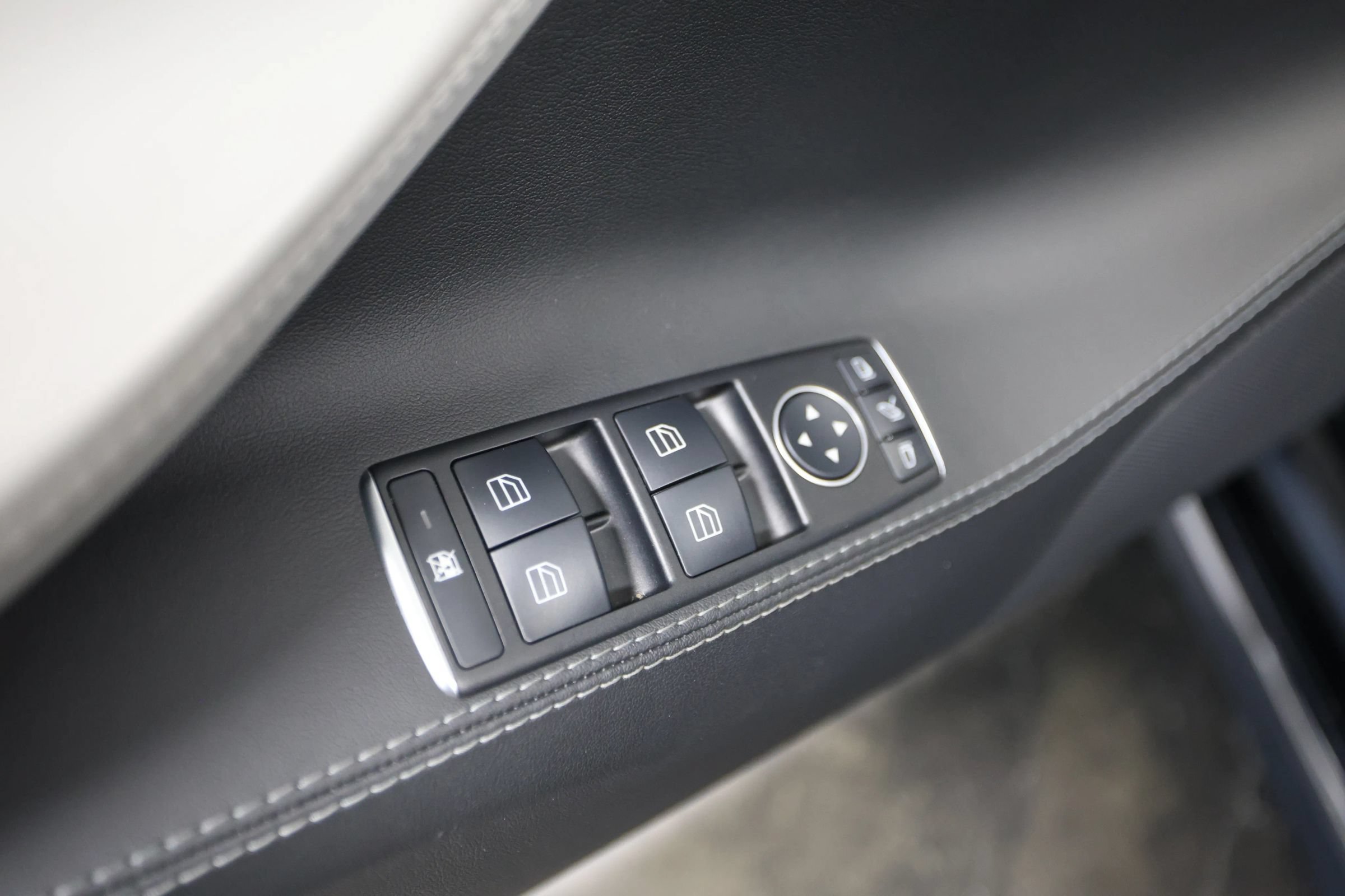 Used 2014 Tesla Model S P85D AWD/4WD image 25