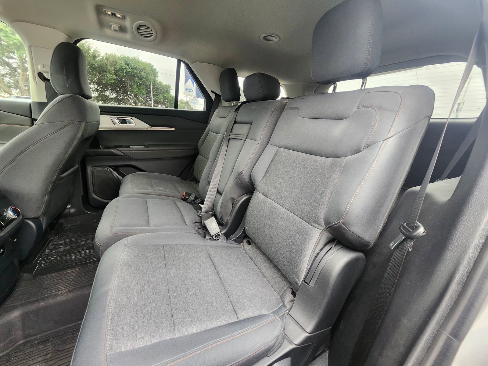 Used 2025 Ford Explorer Active image 10
