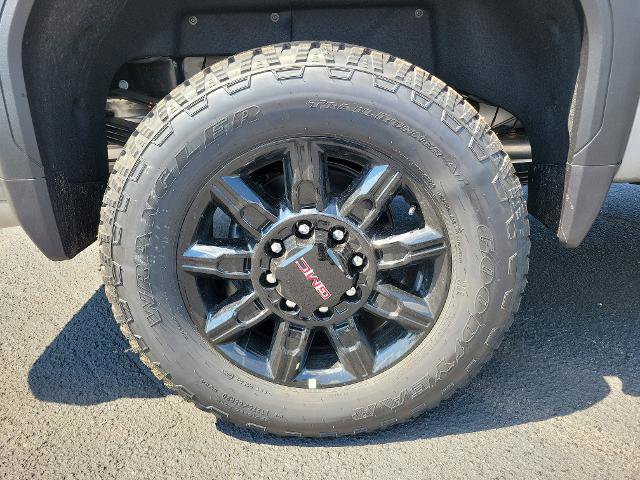 New 2026 GMC Sierra 2500 AT4 w/ AT4 Premium Plus Package image 9