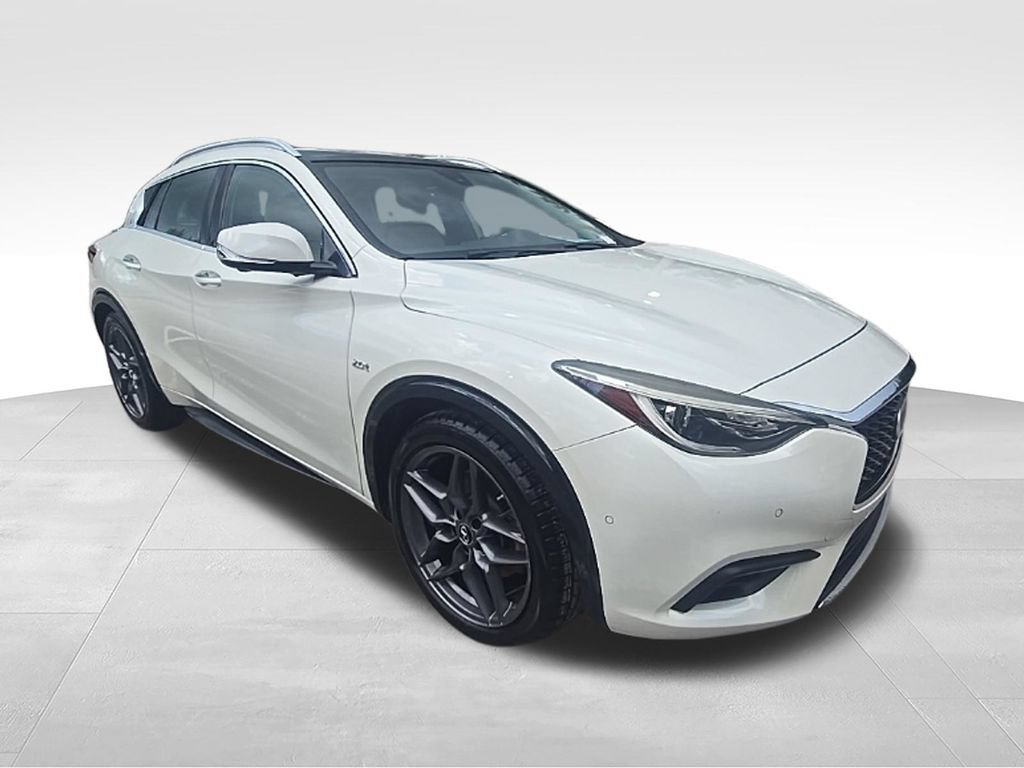 Used 2019 INFINITI QX30 w/ Navigation Package FWD image 7