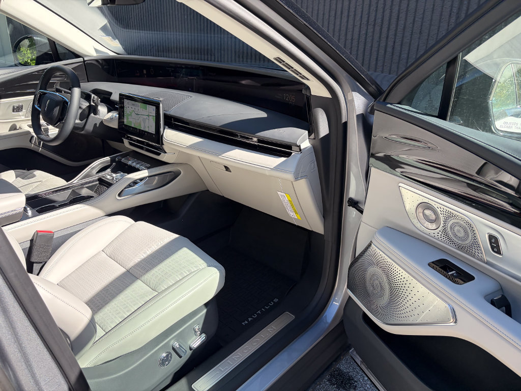 New 2026 Lincoln Nautilus Reserve AWD/4WD image 29