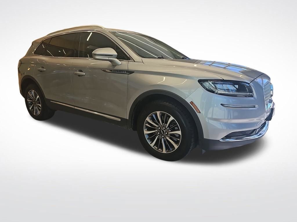 Used 2023 Lincoln Nautilus AWD image 7