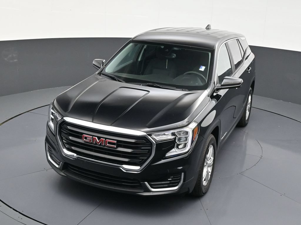 Used 2024 GMC Terrain SLE w/ Driver Convenience Package FWD image 16