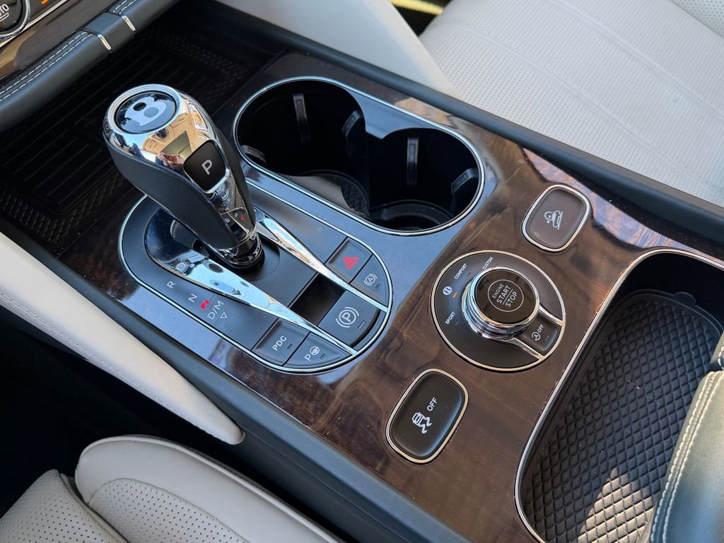 Certified 2023 Bentley Bentayga Extended Wheelbase image 32