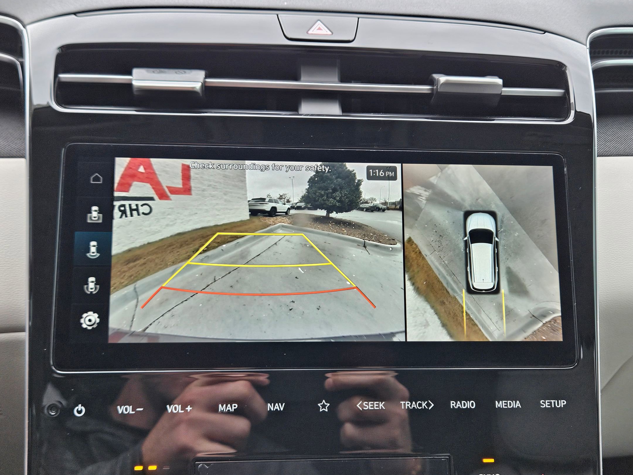 Used 2022 Hyundai Tucson Limited image 32