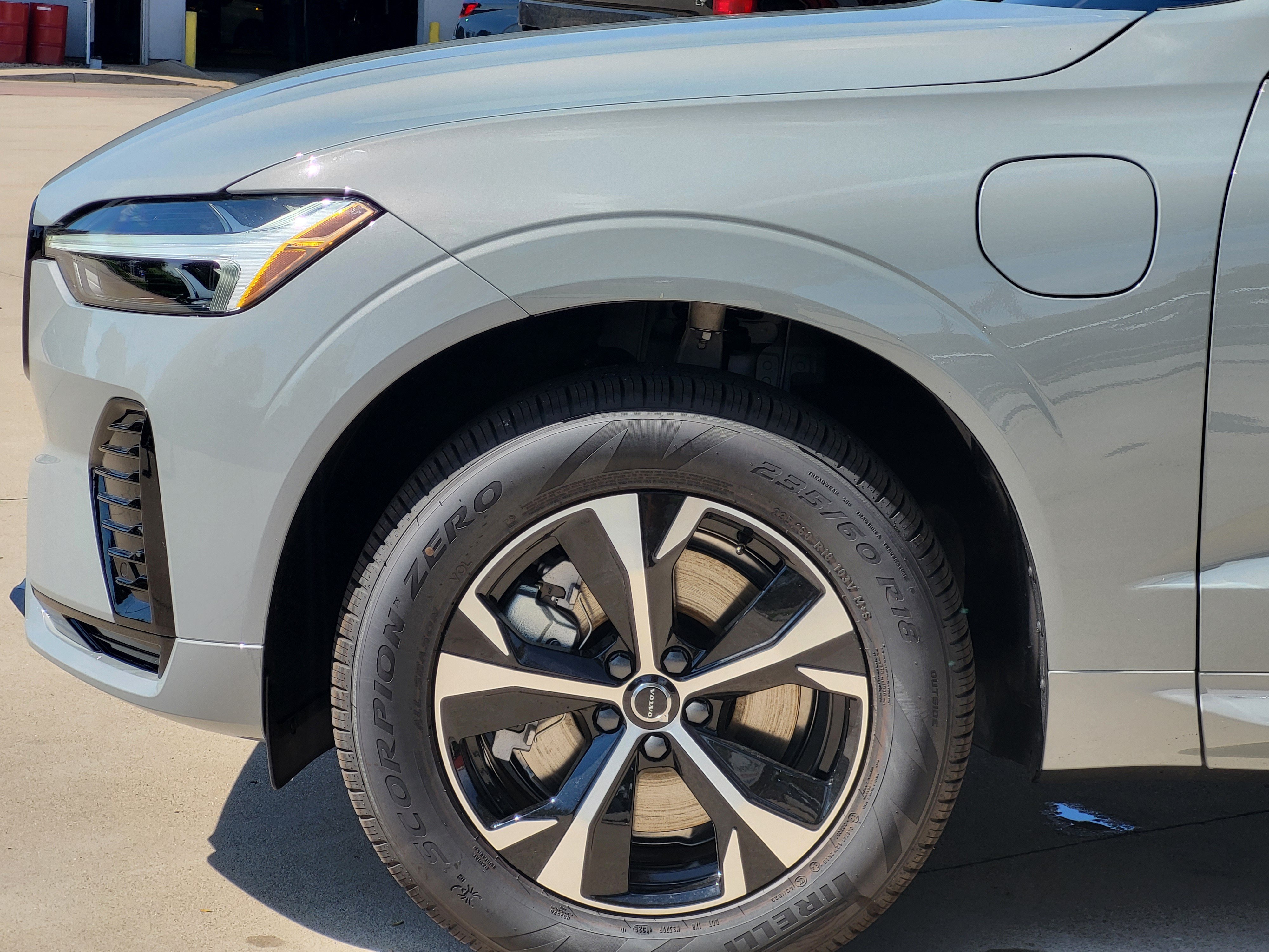 New 2026 Volvo XC60 T8 Core AWD/4WD image 6