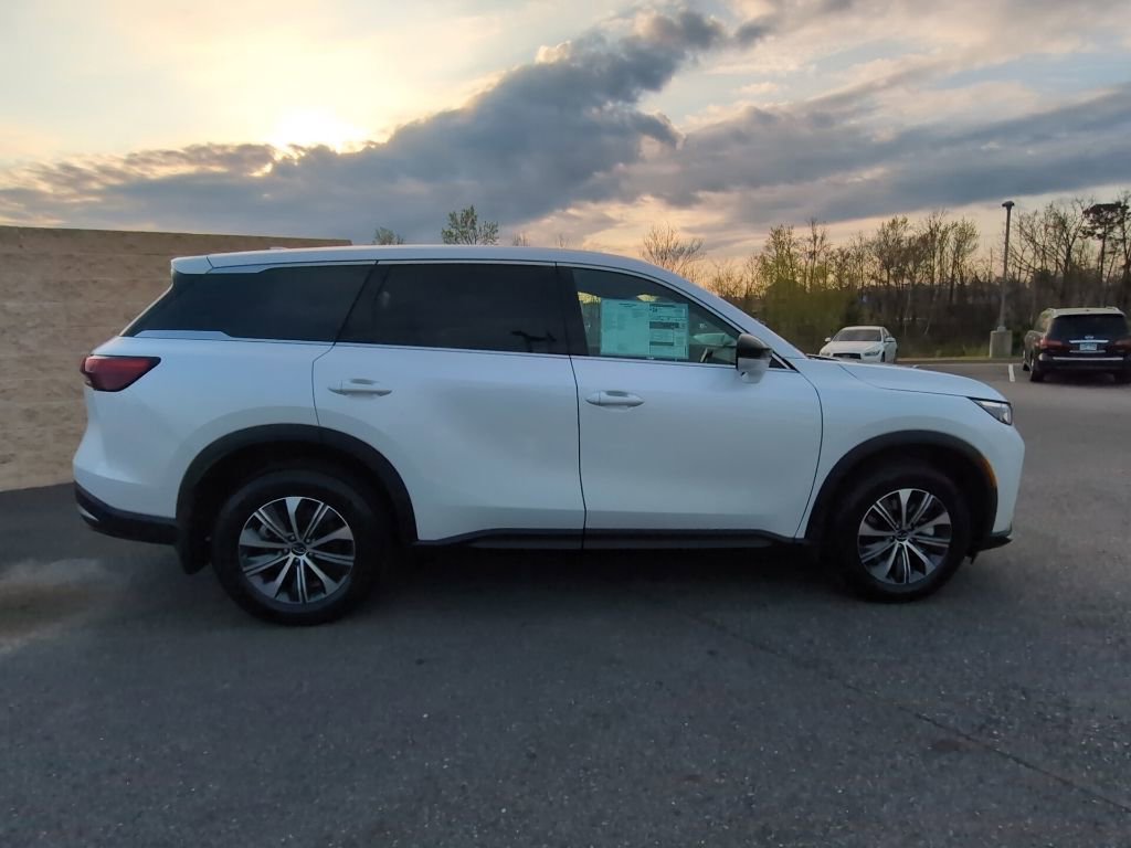New 2026 INFINITI QX60 Pure w/ Cargo Package image 3