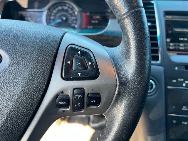 Used 2014 Ford Taurus Limited FWD image 22
