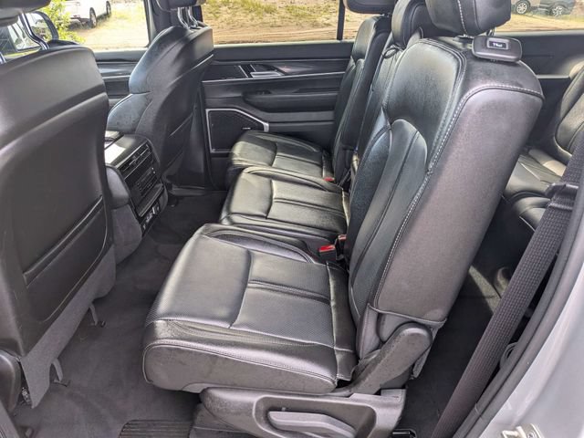 Used 2024 Jeep Wagoneer L 4WD image 13