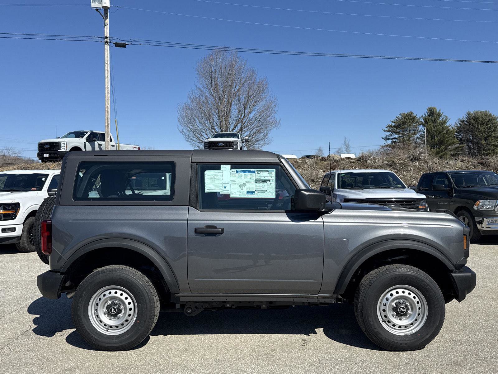 New 2025 Ford Bronco 2-Door AWD/4WD image 3