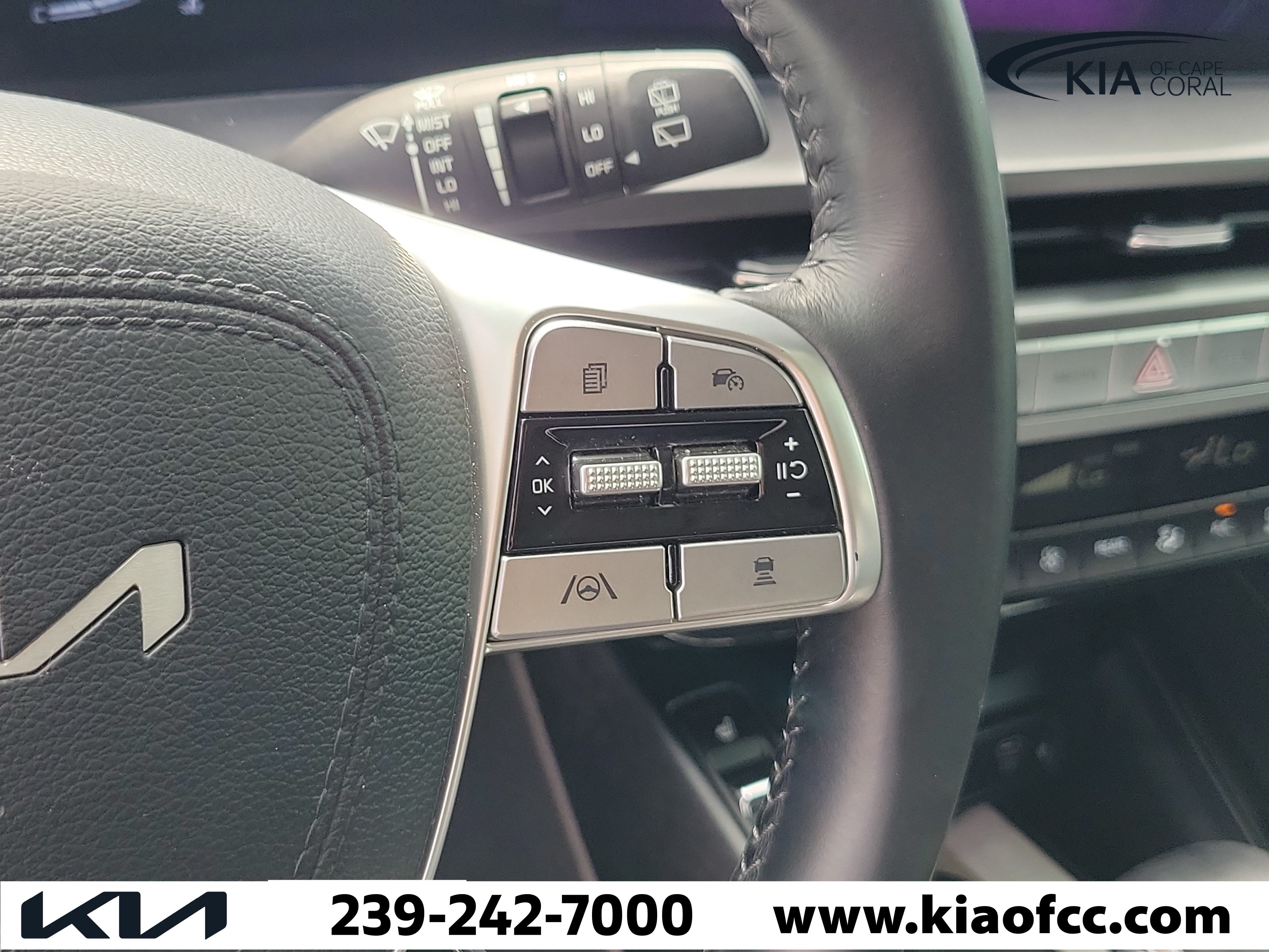 Certified 2023 Kia Telluride S w/ S Sunroof Package AWD/4WD image 27