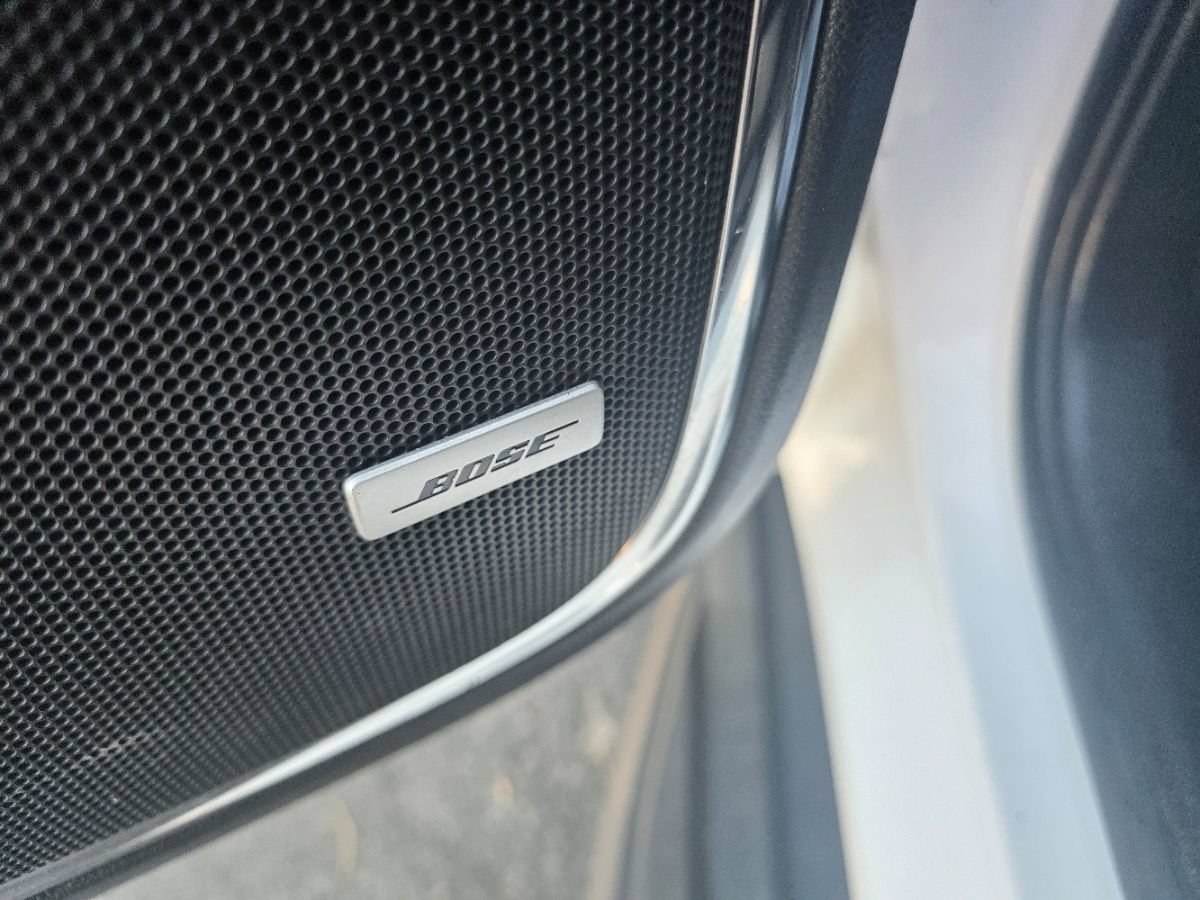 Used 2020 Chevrolet Suburban LT RWD image 13