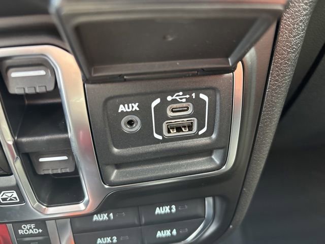 New 2025 Jeep Wrangler Unlimited Rubicon 392 image 15