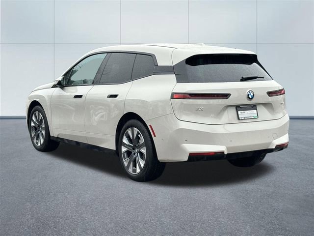 Used 2026 BMW iX xDrive45 image 8
