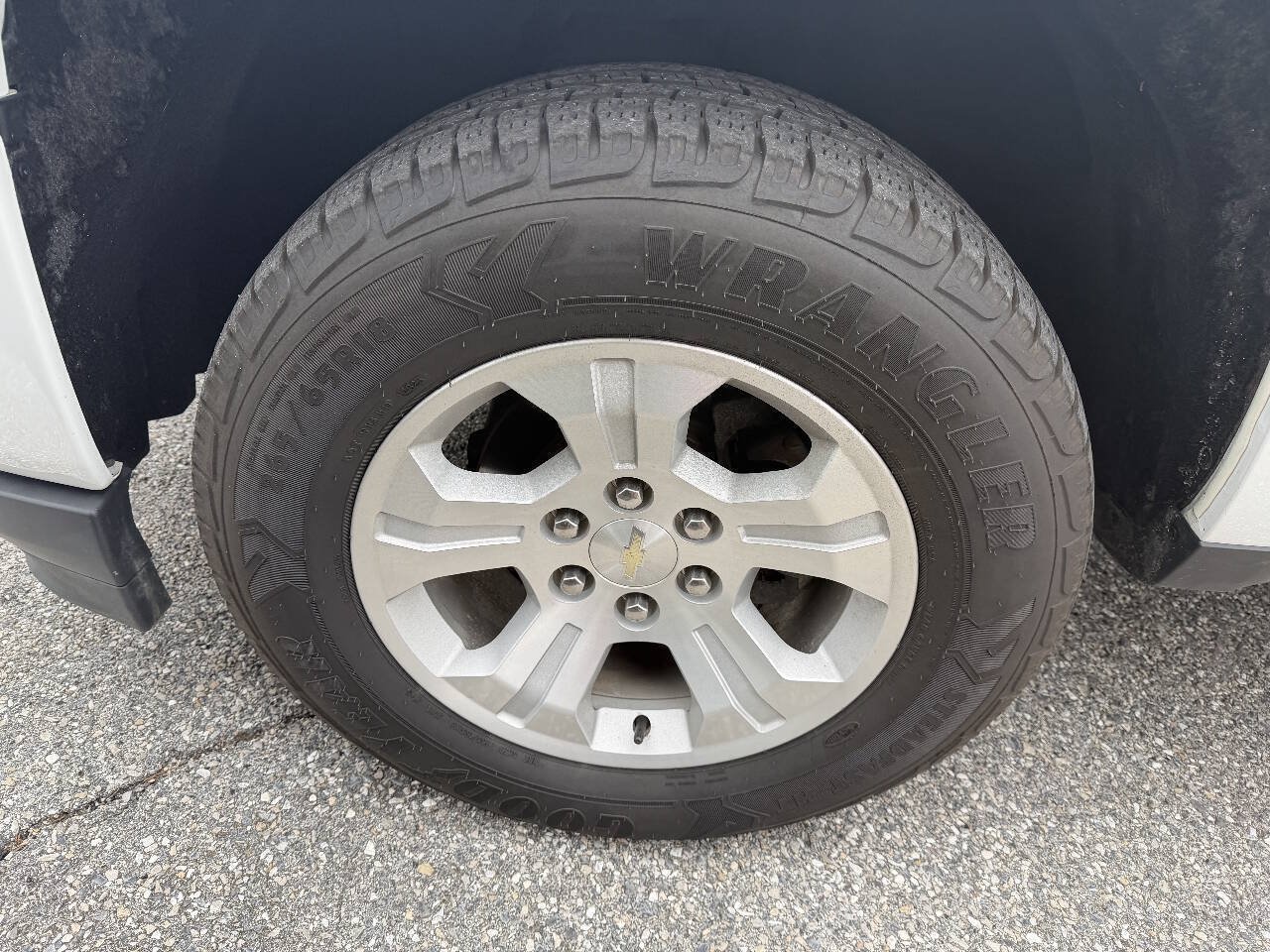 Used 2018 Chevrolet Silverado 1500 LT w/ All Star Edition AWD/4WD image 27