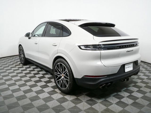 Certified 2026 Porsche Cayenne S image 3