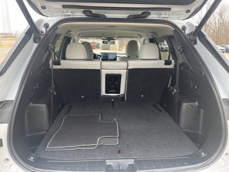 Used 2025 Mitsubishi Outlander SE AWD/4WD image 17