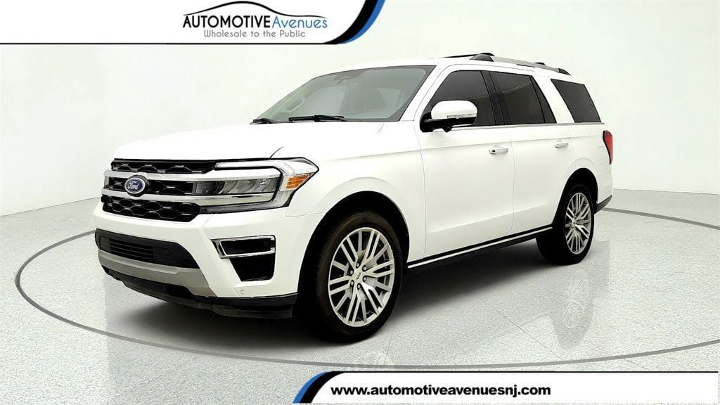 Used 2022 Ford Expedition Limited AWD/4WD image 1