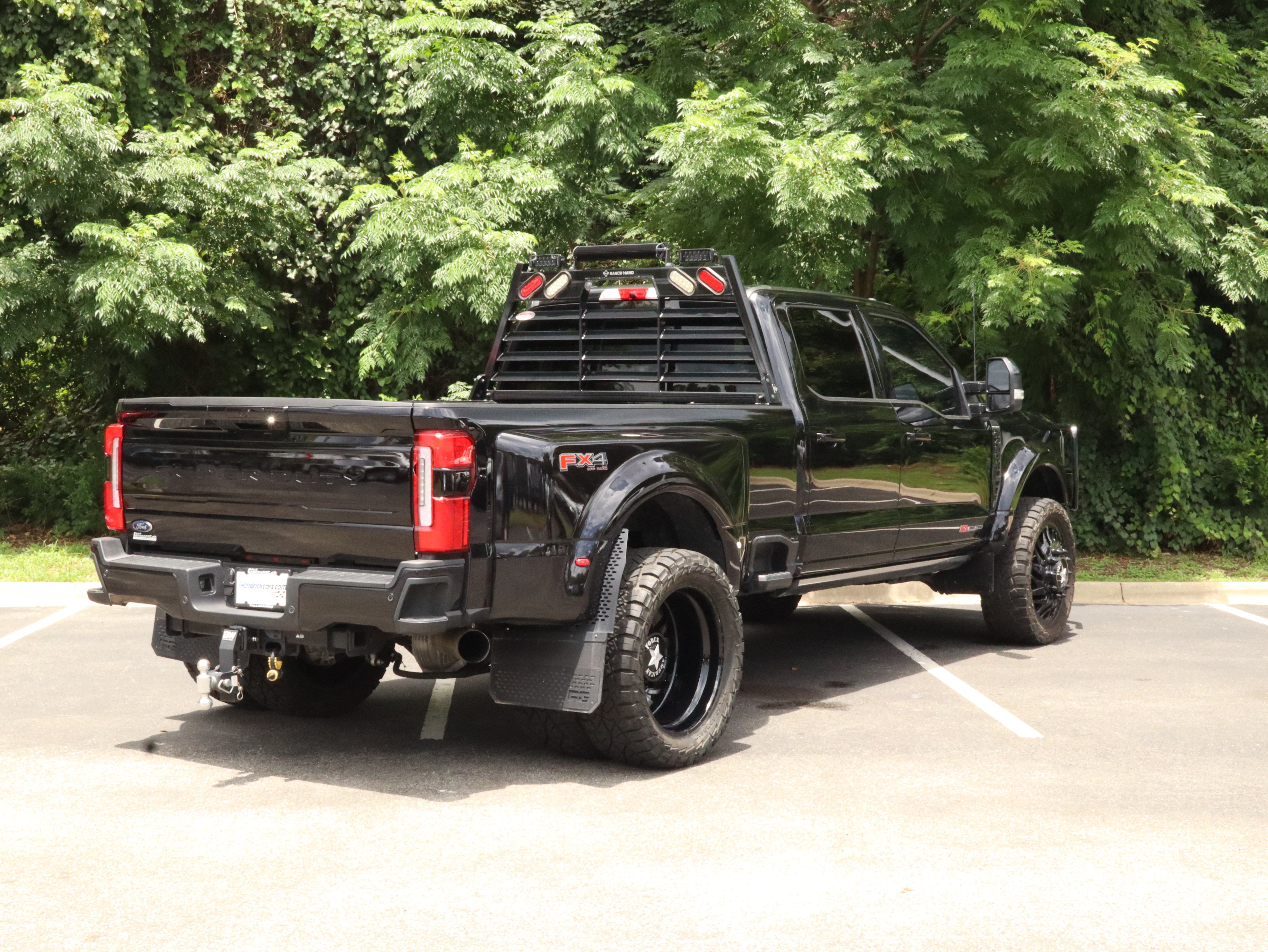 Used 2025 Ford F450 Platinum w/ FX4 Off-Road Package AWD/4WD image 9