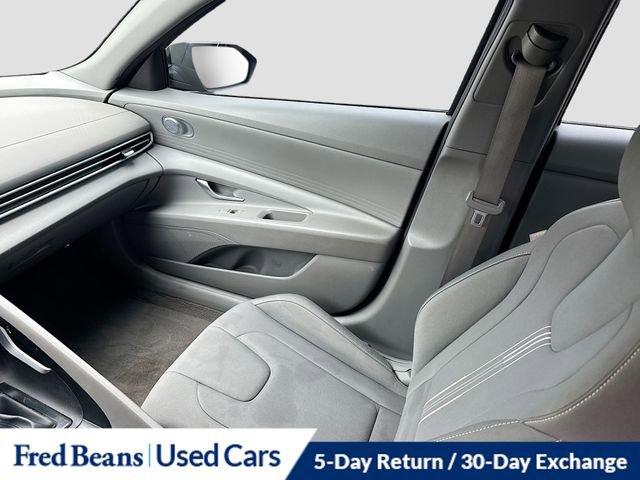 Used 2023 Hyundai Elantra SEL image 23