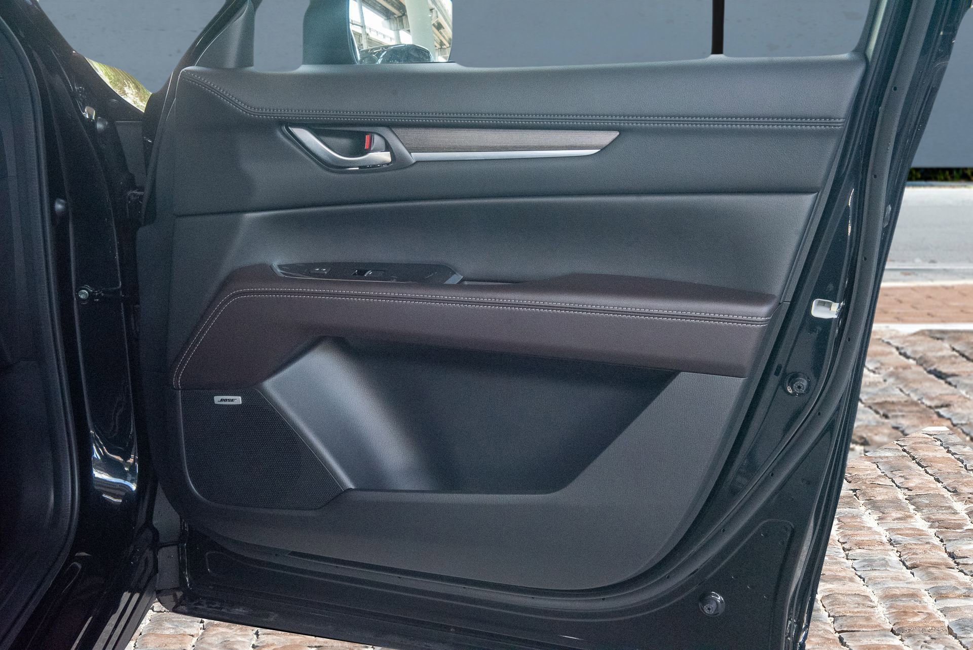 New 2025 MAZDA CX-5 Signature image 17