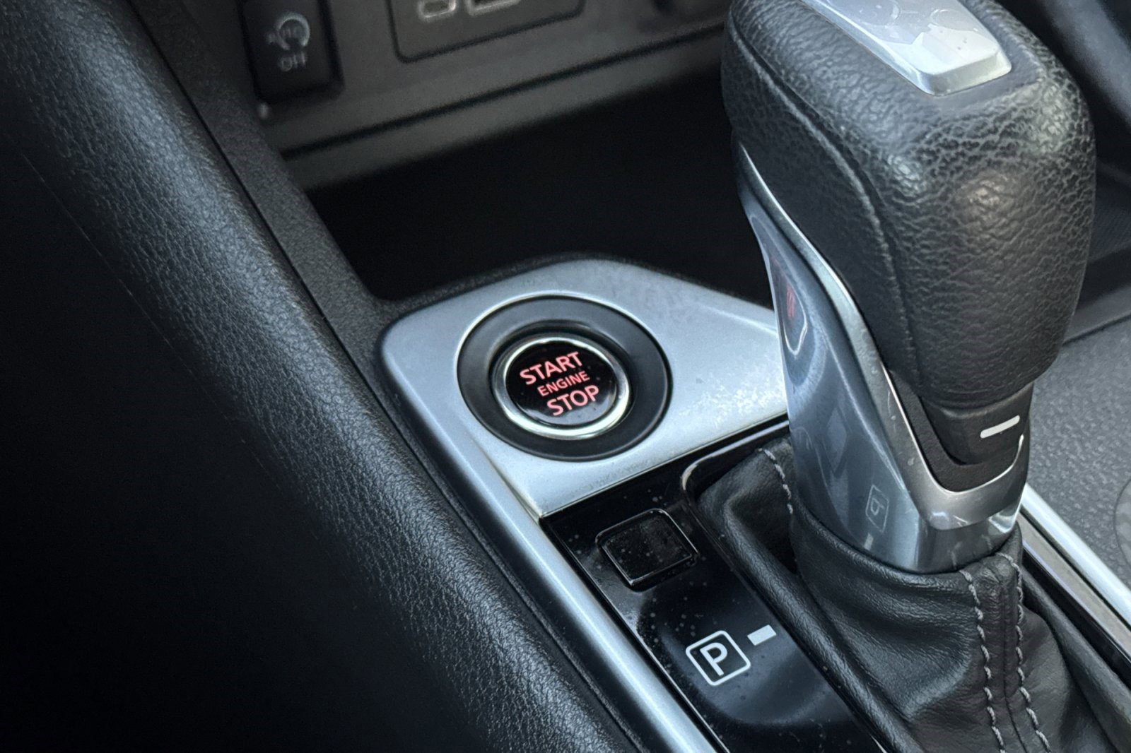 Used 2024 Nissan Sentra SV image 32