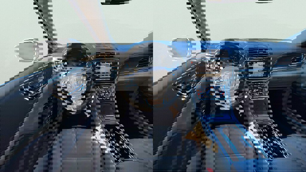 Used 2018 Lincoln Continental Select image 11