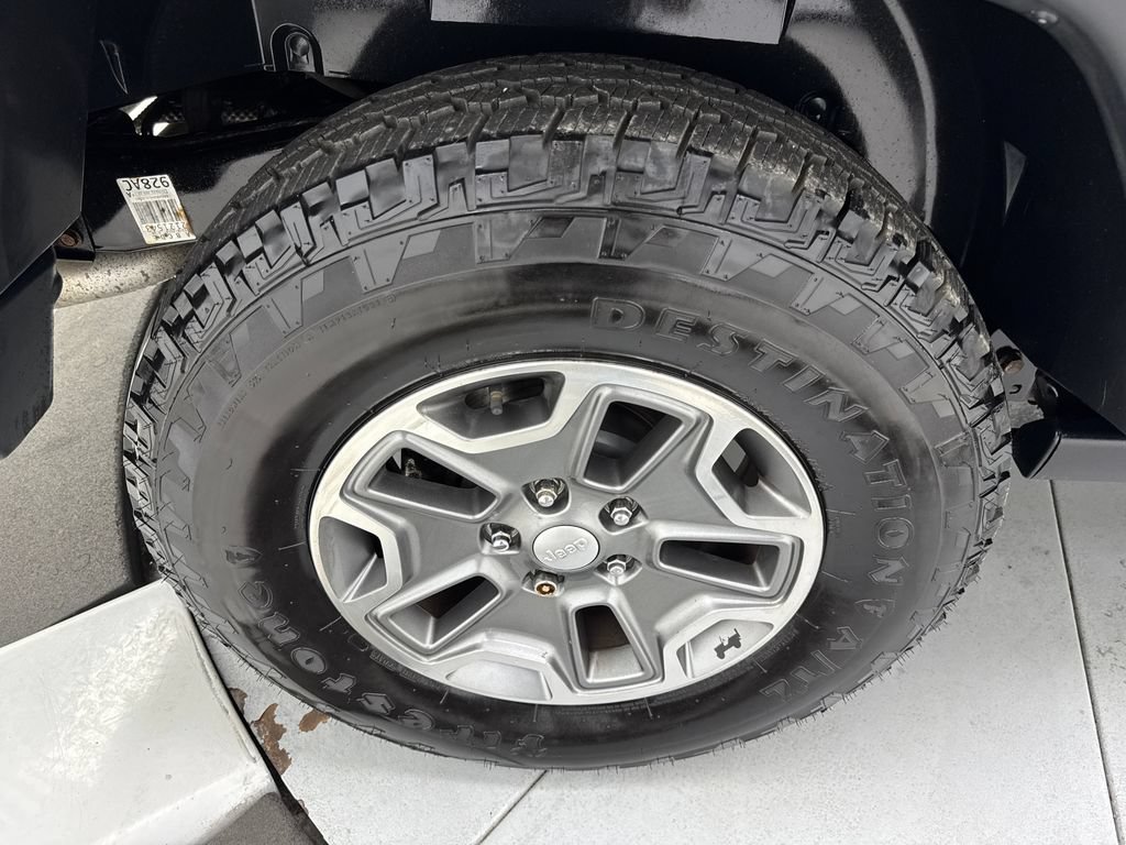 Used 2014 Jeep Wrangler Rubicon w/ Power Convenience Group AWD/4WD image 72