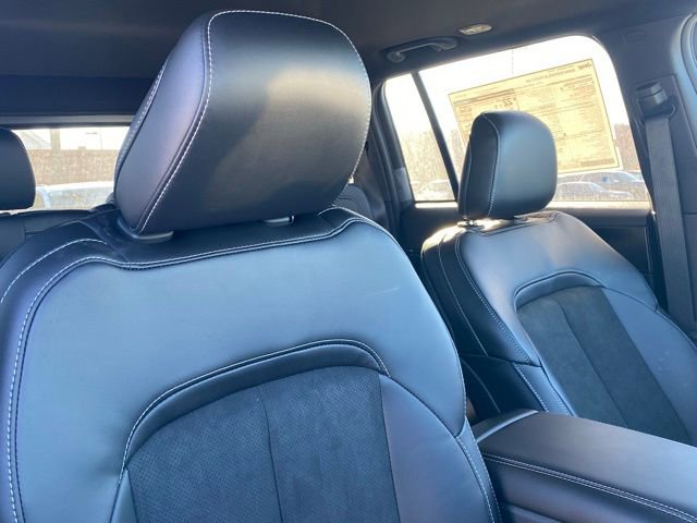 New 2025 Jeep Grand Cherokee Altitude AWD/4WD image 28