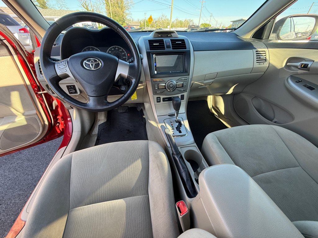 Used 2013 Toyota Corolla LE w/ Premium Pkg FWD image 12