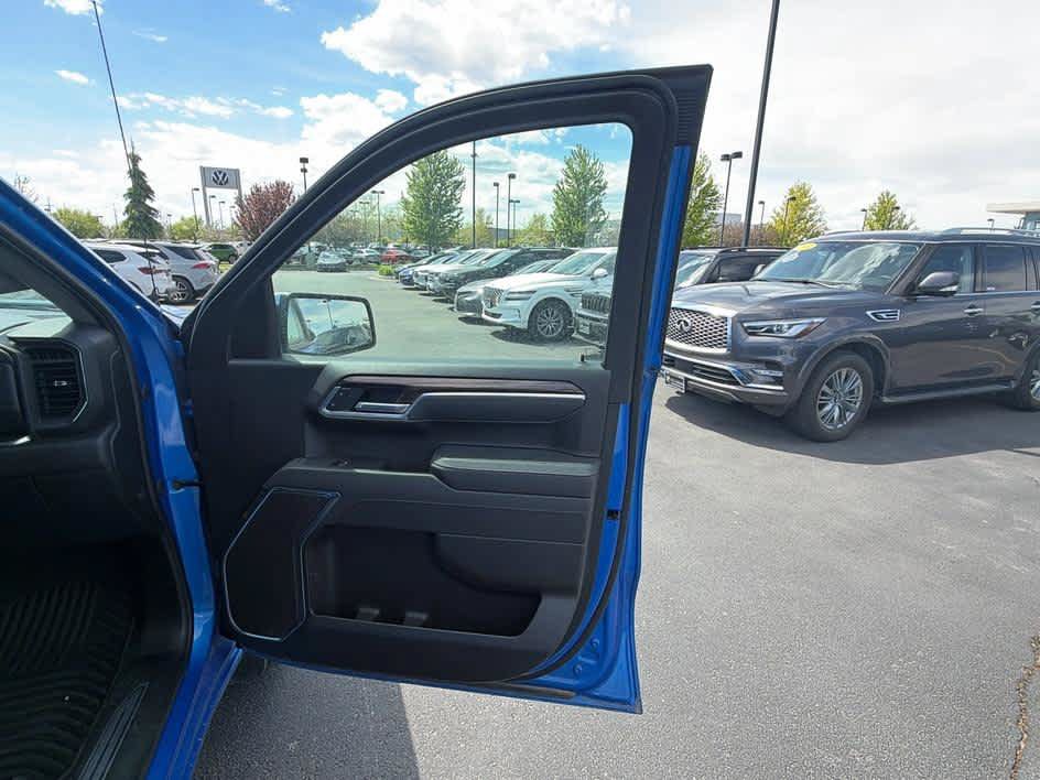 Used 2025 Chevrolet Silverado 1500 LT AWD/4WD image 26