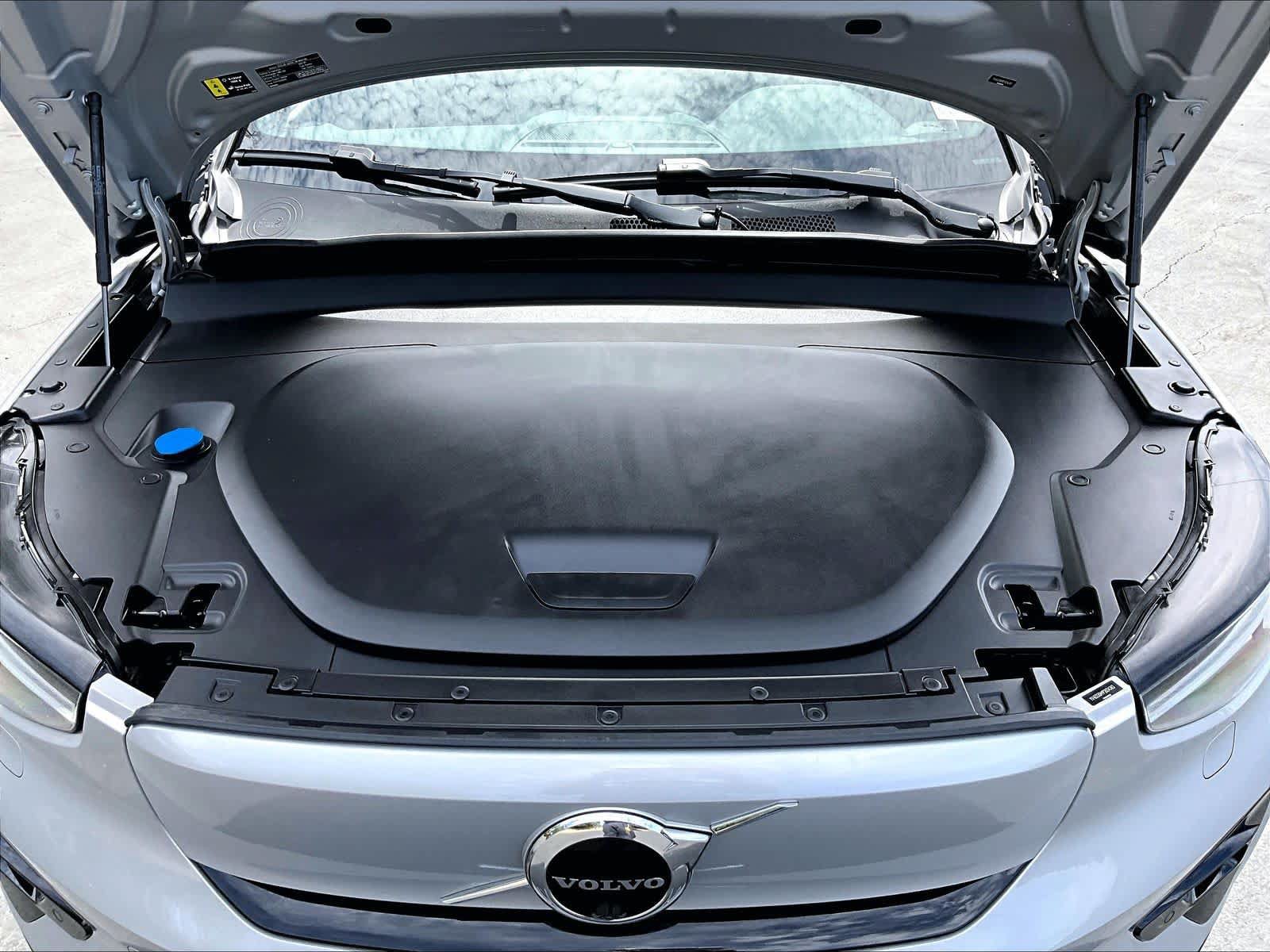 Used 2023 Volvo C40 P8 Recharge Ultimate AWD/4WD image 13
