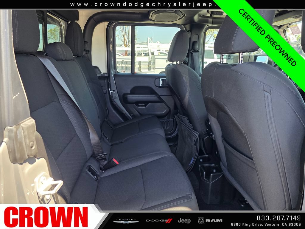 Certified 2023 Jeep Gladiator Overland AWD/4WD image 13