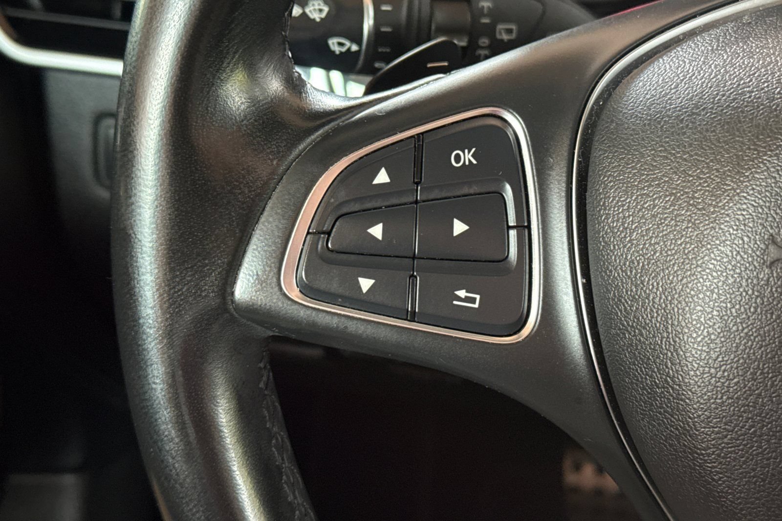 Used 2018 Mercedes-Benz GLE 43 AMG 4MATIC image 33